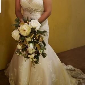 Christina Wu 12 champagne